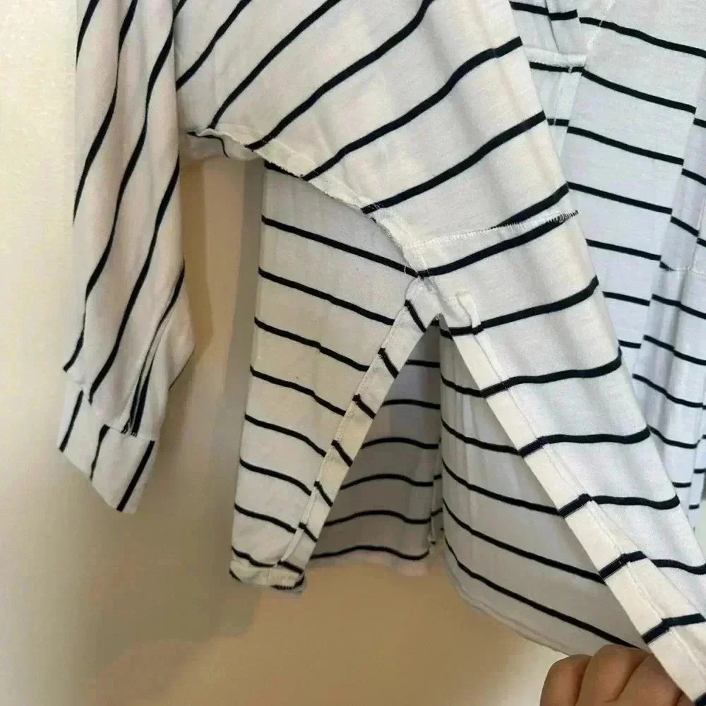 We The Free Navy & White Stripe Crop Collared Top in Size Medium - Picture 5 of 8